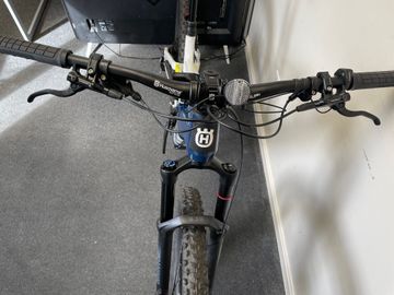 Used Husqvarna Mountain Cross MC2 E-MTB 2023 Mountainbike, Blue — image 7 of 11