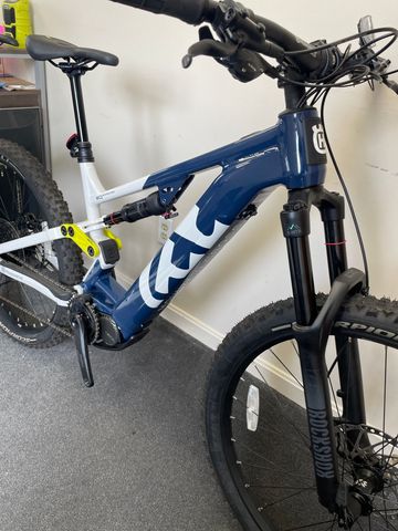 Used Husqvarna Mountain Cross MC2 E-MTB 2023 Mountainbike, Blue — image 6 of 11