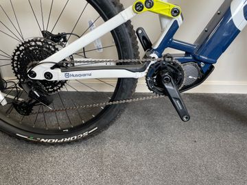 Used Husqvarna Mountain Cross MC2 E-MTB 2023 Mountainbike, Blue — image 8 of 11