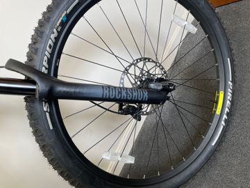 Used Husqvarna Mountain Cross MC2 E-MTB 2023 Mountainbike, Blue — image 10 of 11