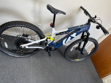 Used Husqvarna Mountain Cross MC2 E-MTB 2023 Mountainbike, Blue — image 4 of 11