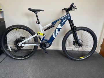 Used Husqvarna Mountain Cross MC2 E-MTB 2023 Mountainbike, Blue — image 2 of 11