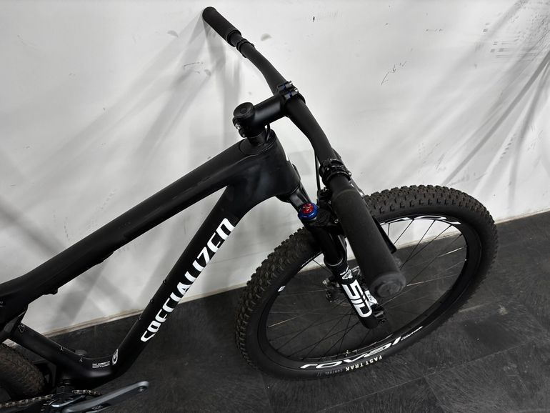 Used Specialized Epic World Cup Expert 2024 2024 Mountainbike, Black, 29 — image 3 of 3