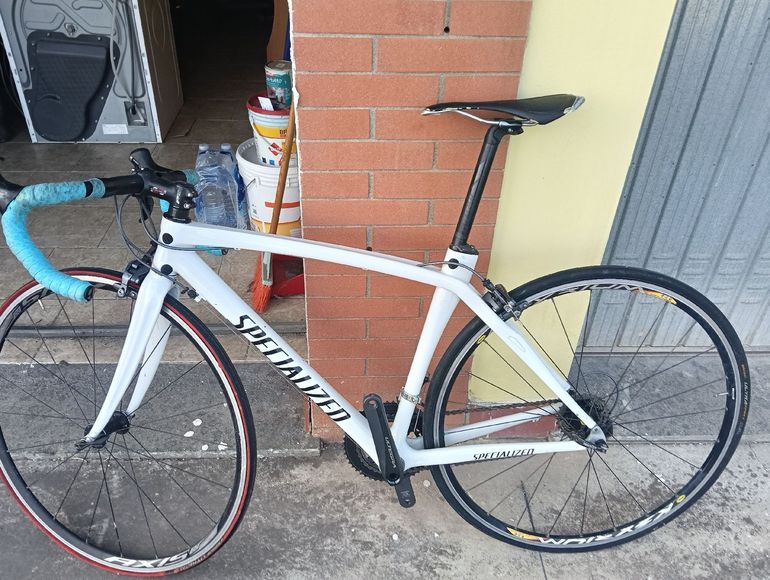 Used Specialized Tarmac 2016 Road & Gravel, White — image 2 of 5