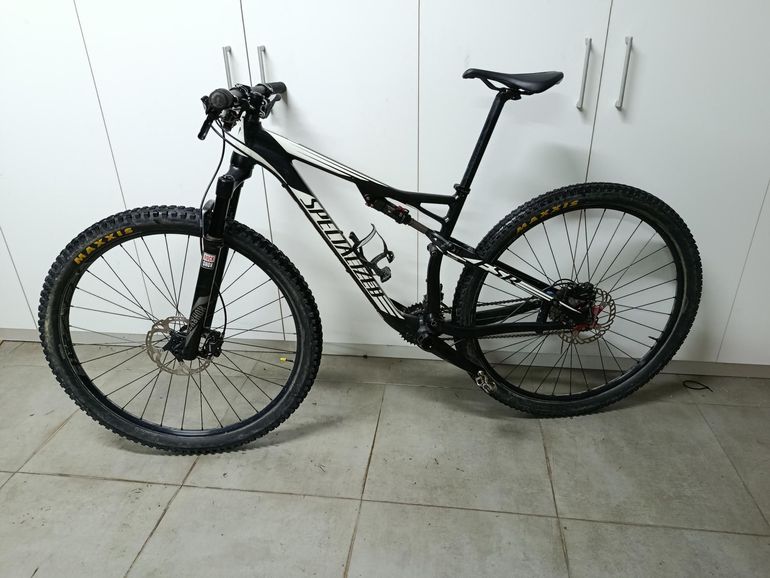 Used Specialized Epic FSR Comp 2017 2017 Mountainbike, Schwarz, 29 — image 1 of 3