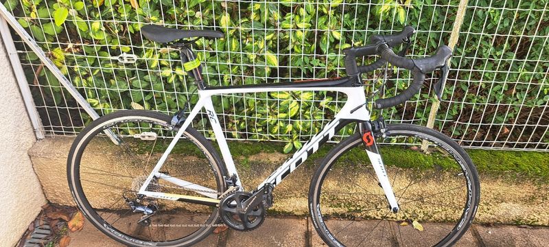 Scott Addict RC 20 2018 2018 Road & Gravel d'occasion