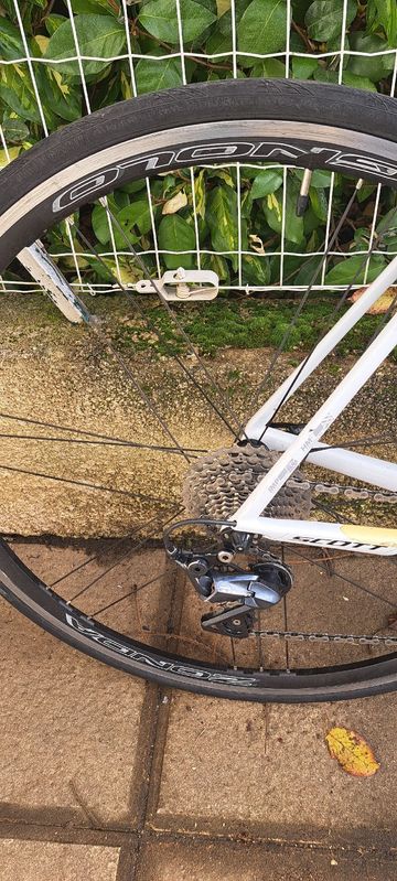 Tweedehands Scott Addict RC 20 2018 2018 Road & Gravel — afbeelding 3 van 4