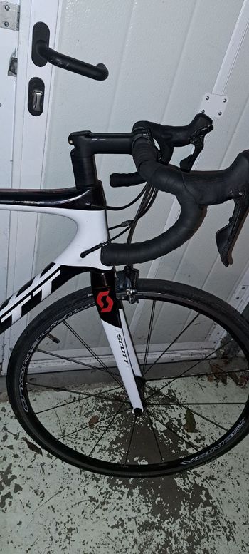 Used Scott Addict RC 20 2018 2018 Road & Gravel, White — image 2 of 5