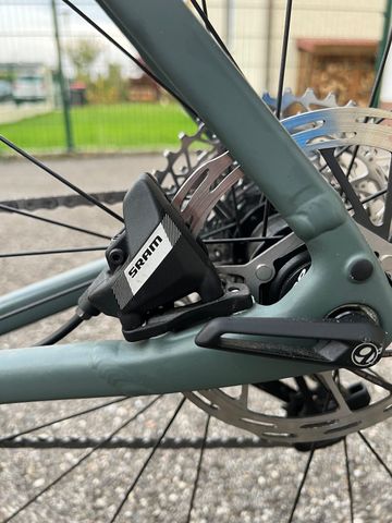 Used Trek Checkpoint SRAM Apex 2024 Road & Gravel, Light Gray — image 4 of 9