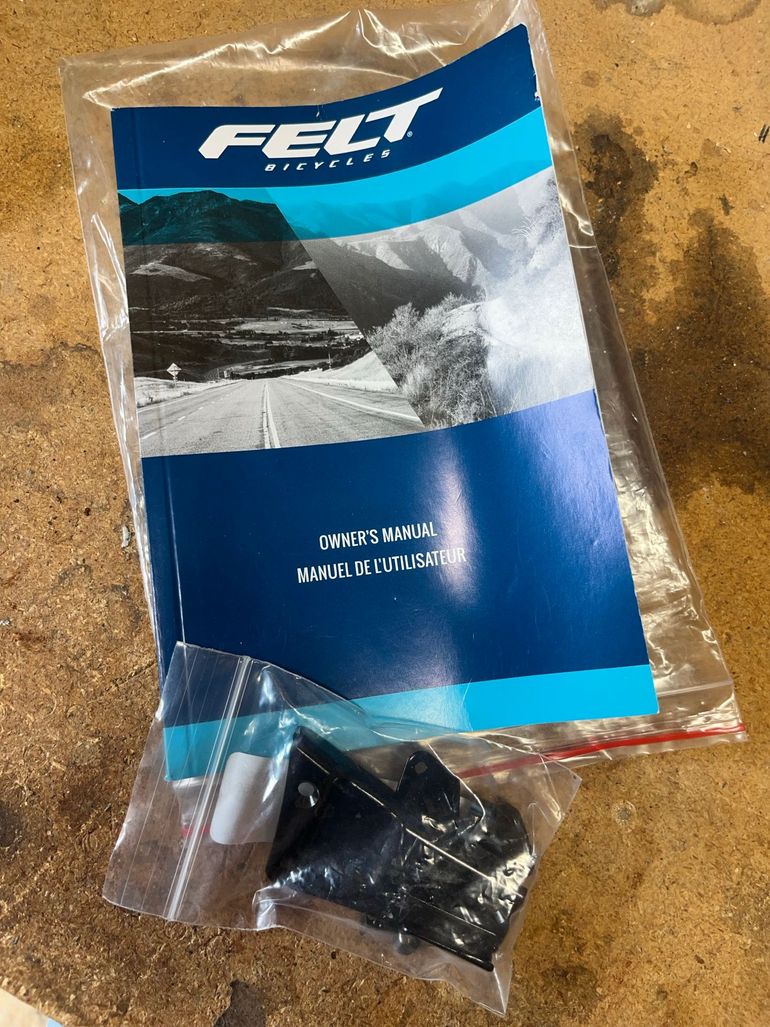 Used Felt Breed Carbon 2025 Road & Gravel, Light Gray — image 11 of 11