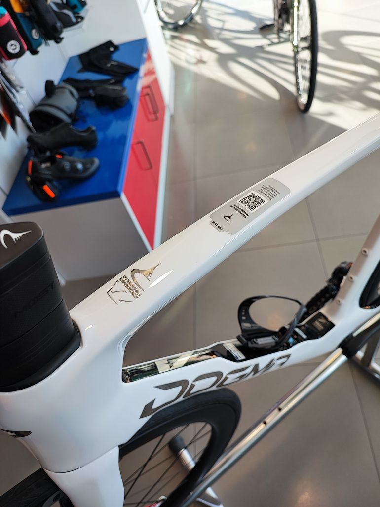 Used Pinarello Dogma F 2026 Road & Gravel, White — image 8 of 8
