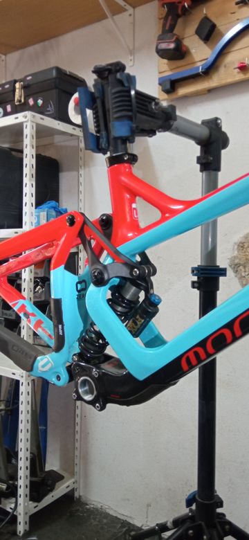 Used Mondraker Summum Carbon Pro Team 2019 Frameset 2019 Mountainbike, Blue, 27.5 — image 2 of 12
