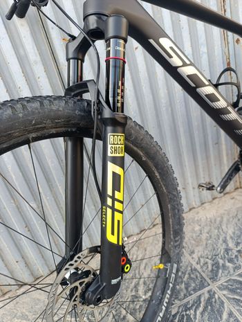 Used Scott Scale 2025 Mountainbike, Black — image 4 of 10