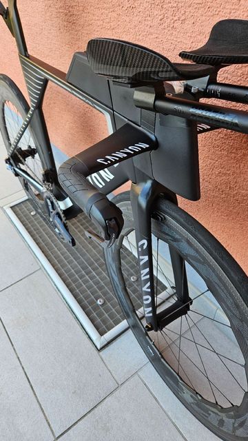 Used Canyon Speedmax CF SLX 9.0 LTD 2019 2019 Road & Gravel, Black — image 9 of 15