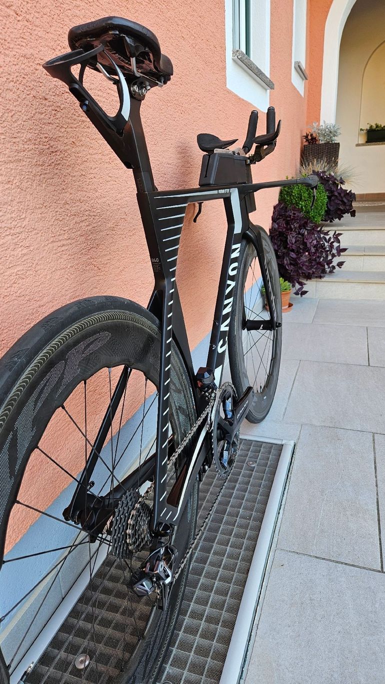 Used Canyon Speedmax CF SLX 9.0 LTD 2019 2019 Road & Gravel, Black — image 11 of 15