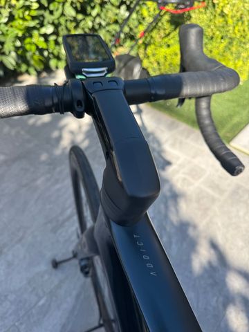 Used Scott Addict RC 20 2023 2023 Road & Gravel, Green — image 5 of 8