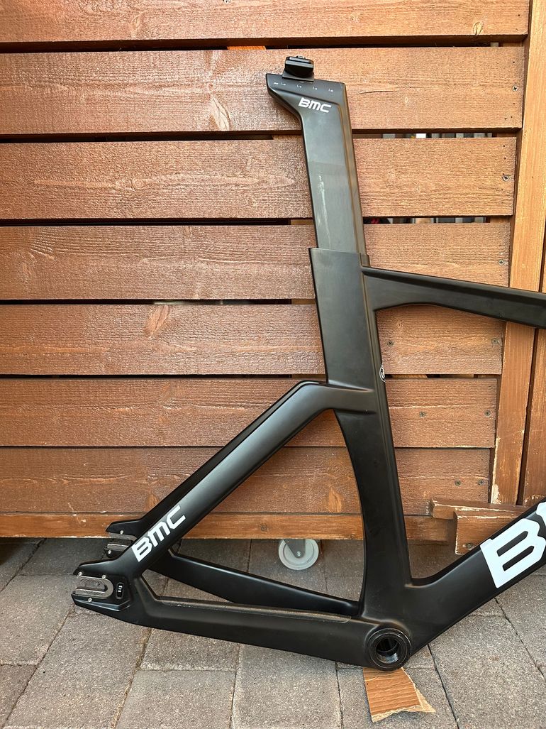 Used BMC Trackmachine Frameset 2022 Road & Gravel, Black — image 6 of 8