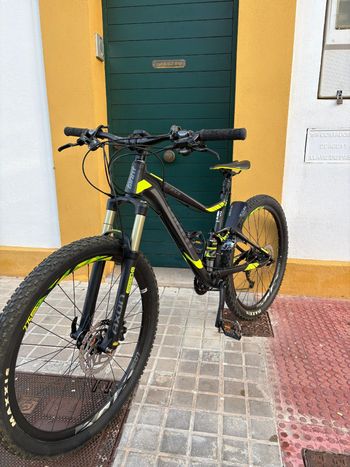 Used Giant Stance 2 2018 2018 Mountainbike, Green, 27.5 — image 4 of 6