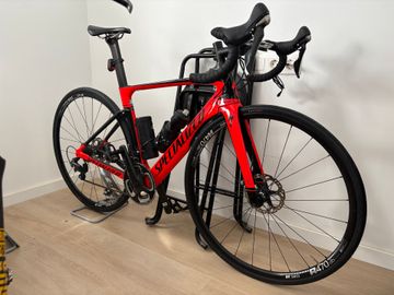 Used Specialized Venge Expert Disc 2018 2018 Road & Gravel, Red — image 4 of 4