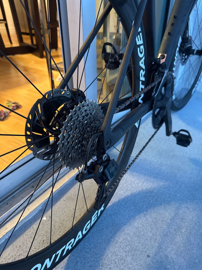 Used Canyon Endurace CF 7 Disc 2024 2024 Road & Gravel, Black — image 2 of 9