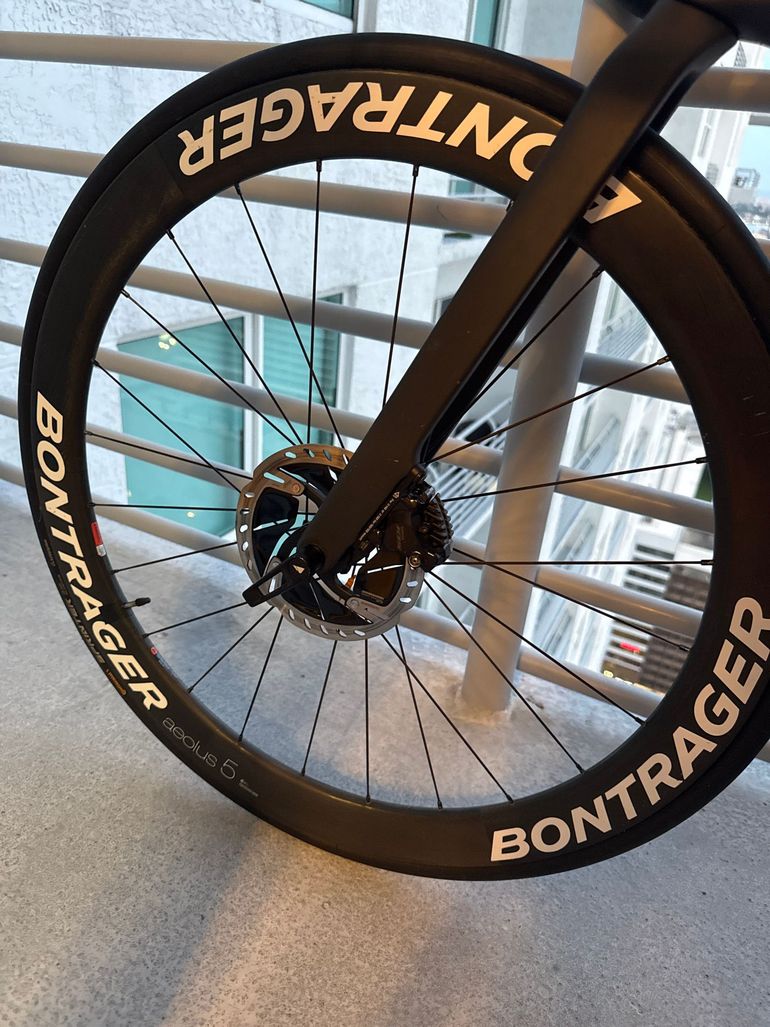 Used Canyon Endurace CF 7 Disc 2024 2024 Road & Gravel, Black — image 1 of 9