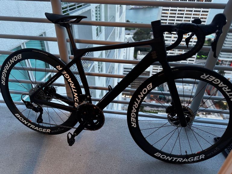 Used Canyon Endurace CF 7 Disc 2024 2024 Road & Gravel, Black — image 9 of 9