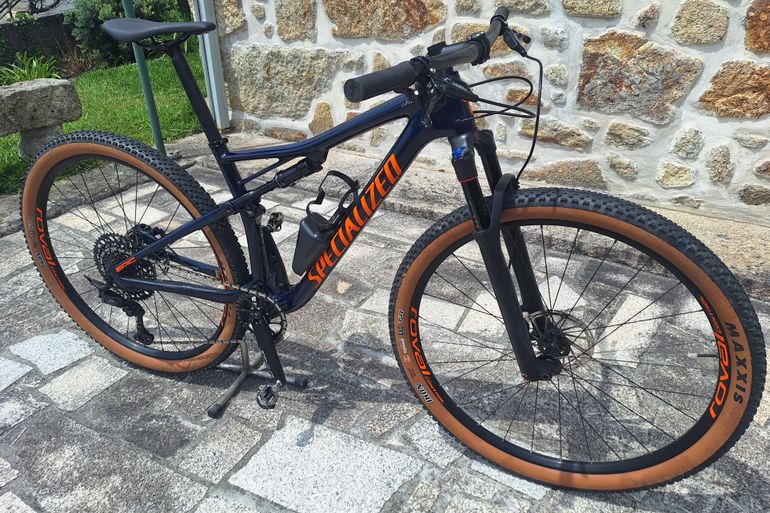 Used Specialized Epic Comp EVO 2019 2019 Mountainbike, Blue, 29 — image 4 of 8