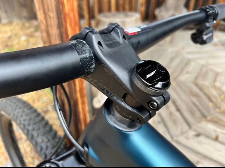 Used Specialized Epic Sram Eagle Transmission X0 2024 Mountainbike, Blue, 29 — image 10 of 10