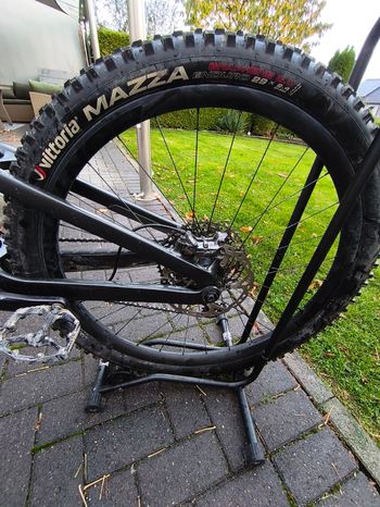 Used Trek Slash 9.8 XT 2022 2022 Mountainbike, Black, 29 — image 12 of 12