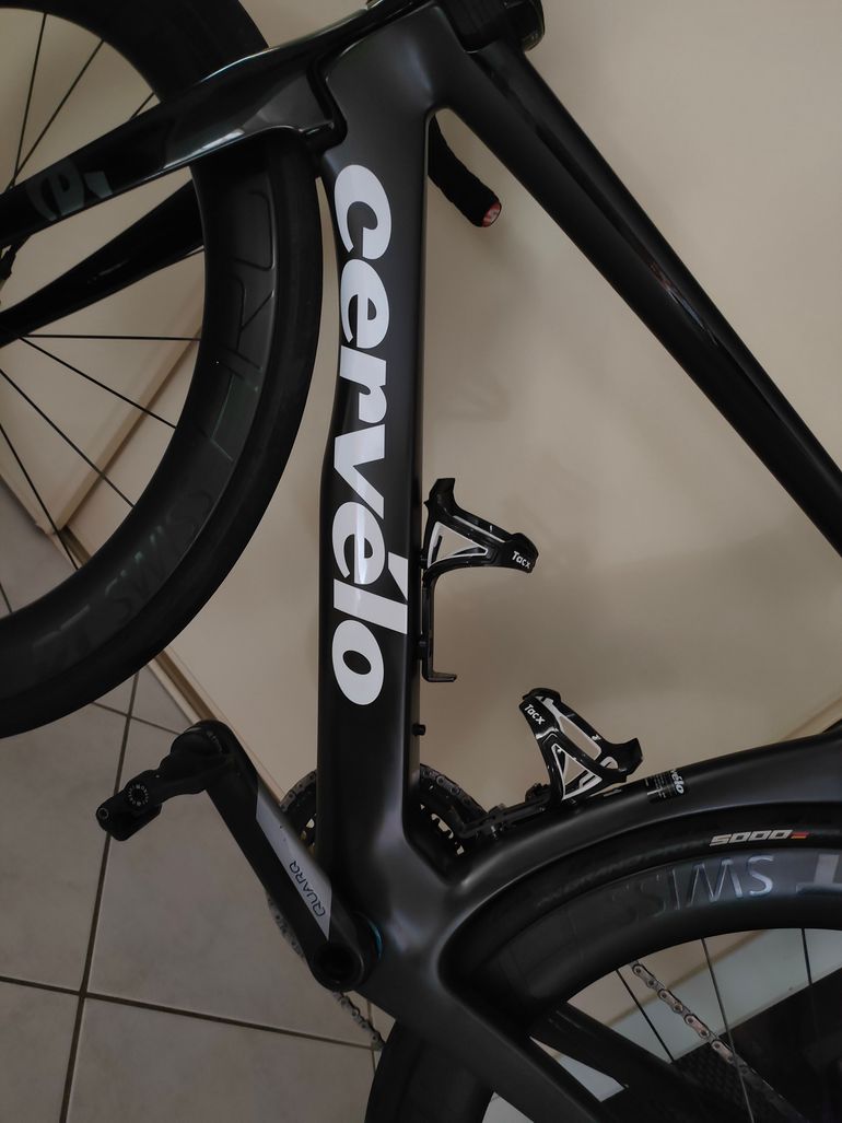 Used Cervélo S5 Red eTap AXS 2022 2022 Road & Gravel, Black — image 9 of 12