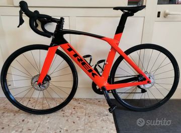 Used Trek Madone SL 6 2021 2021 Road & Gravel, Red — image 2 of 6