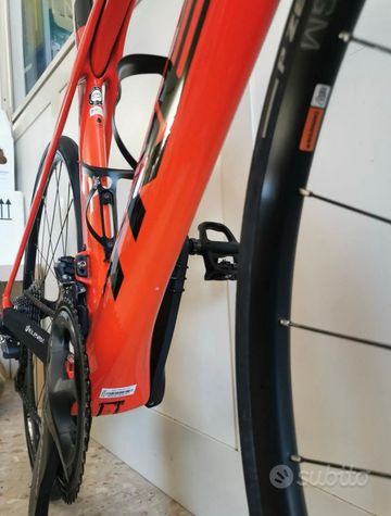 Used Trek Madone SL 6 2021 2021 Road & Gravel, Red — image 5 of 6