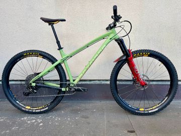 Used Dartmoor Primal 29 2022 Mountainbike, Green — image 1 of 7