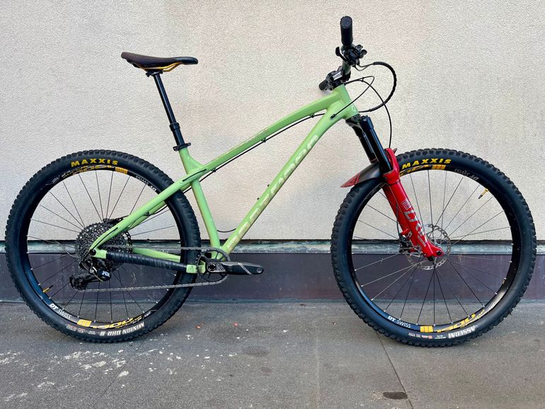 Used Dartmoor Primal 29 2022 Mountainbike, Green — image 1 of 7