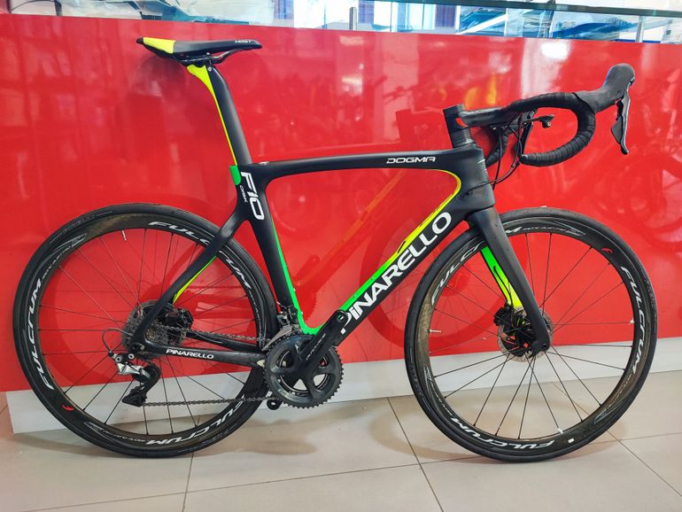 Used Pinarello F10 2020 Road & Gravel, Black — image 2 of 16