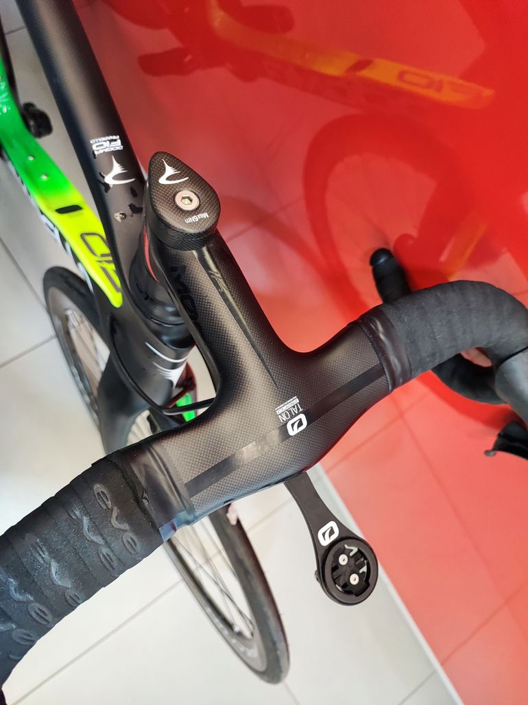 Used Pinarello F10 2020 Road & Gravel, Black — image 7 of 16