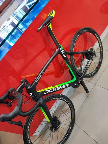 Used Pinarello F10 2020 Road & Gravel, Black — image 16 of 16