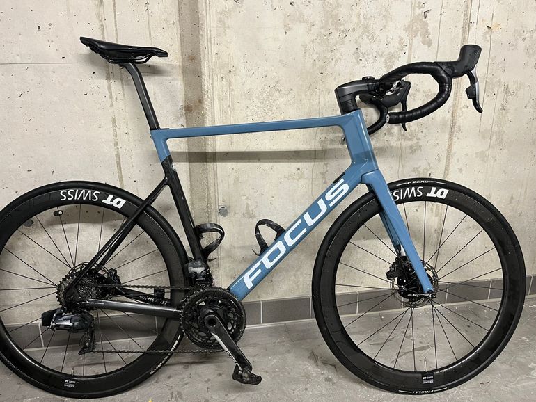 Used Focus IZALCO MAX 9.7 2020 Road & Gravel, Blue — image 1 of 6