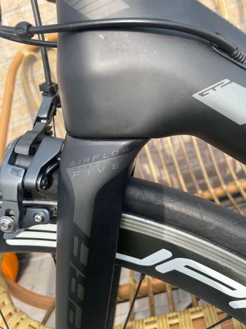 Used Sensa Giulia Ultegra 2017 Road & Gravel, Black — image 11 of 15