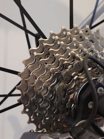 Used Canyon ULTIMATE CF SL 9.0 2017 Road & Gravel, Light Gray — image 12 of 12