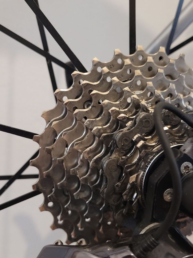 Used Canyon ULTIMATE CF SL 9.0 2017 Road & Gravel, Light Gray — image 12 of 12