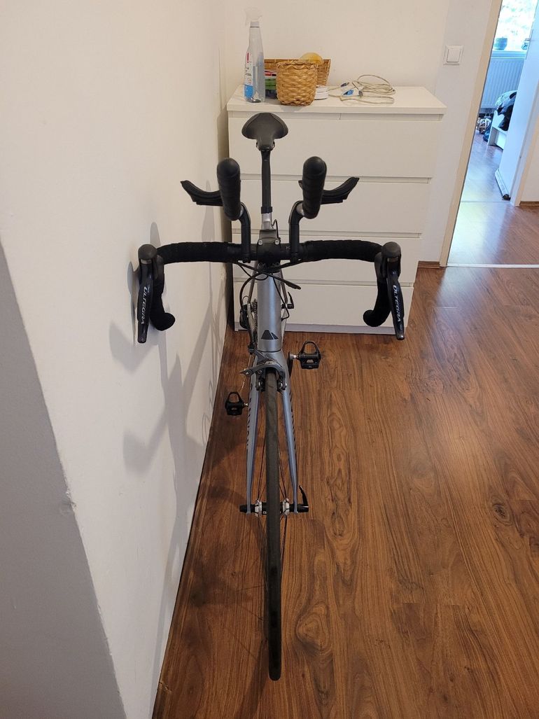 Used Canyon ULTIMATE CF SL 9.0 2017 Road & Gravel, Light Gray — image 2 of 12