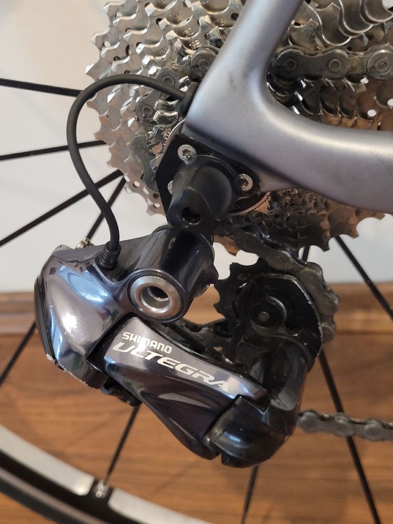 Used Canyon ULTIMATE CF SL 9.0 2017 Road & Gravel, Light Gray — image 11 of 12