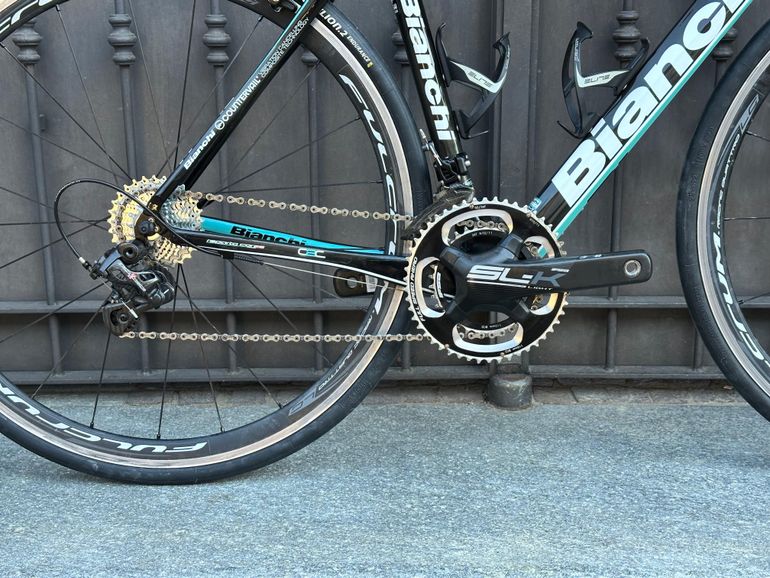 Used Bianchi Infinito CV Chorus 2018 2018 Road & Gravel, Black — image 3 of 10