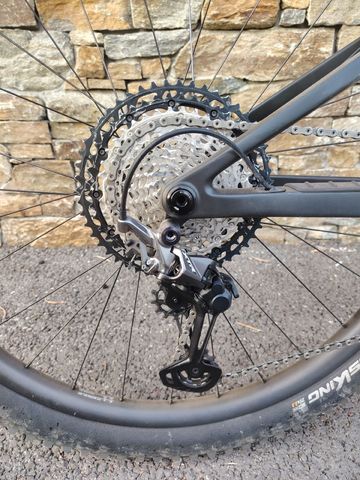 Used Orbea OIZ M-PRO 2023 2023 Mountainbike, Black, 29 — image 7 of 8