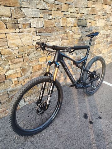 Used Orbea OIZ M-PRO 2023 2023 Mountainbike, Black, 29 — image 3 of 8