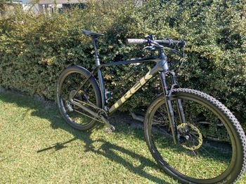 Used Trek Procaliber 9.7 2023 2023 Mountainbike, Light Gray, 29 — image 3 of 19