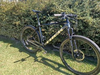 Used Trek Procaliber 9.7 2023 2023 Mountainbike, Light Gray, 29 — image 10 of 19