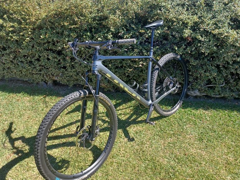 Used Trek Procaliber 9.7 2023 2023 Mountainbike, Light Gray, 29 — image 7 of 19