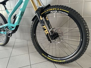 Brugt YT Industries Tues Core 4 2023 Large 2023 Mountainbike — billede 4 af 9
